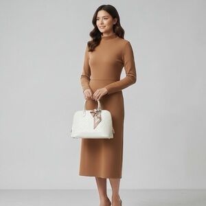 Arcadia | White/Ivory Dome Style Genuine Patent Leather Handbag GUC